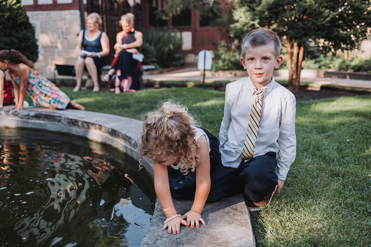 Bakken-museum-wedding-photographer