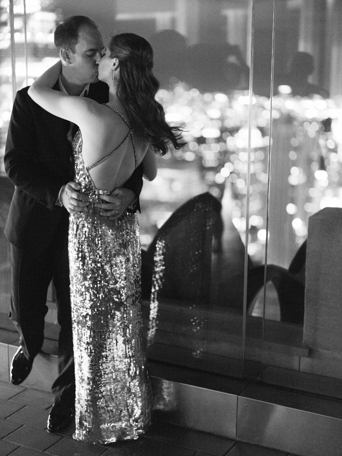 rainbowroomwedding-amykatzevents-newyorkluxurywedding-felixfeyginphotography-054