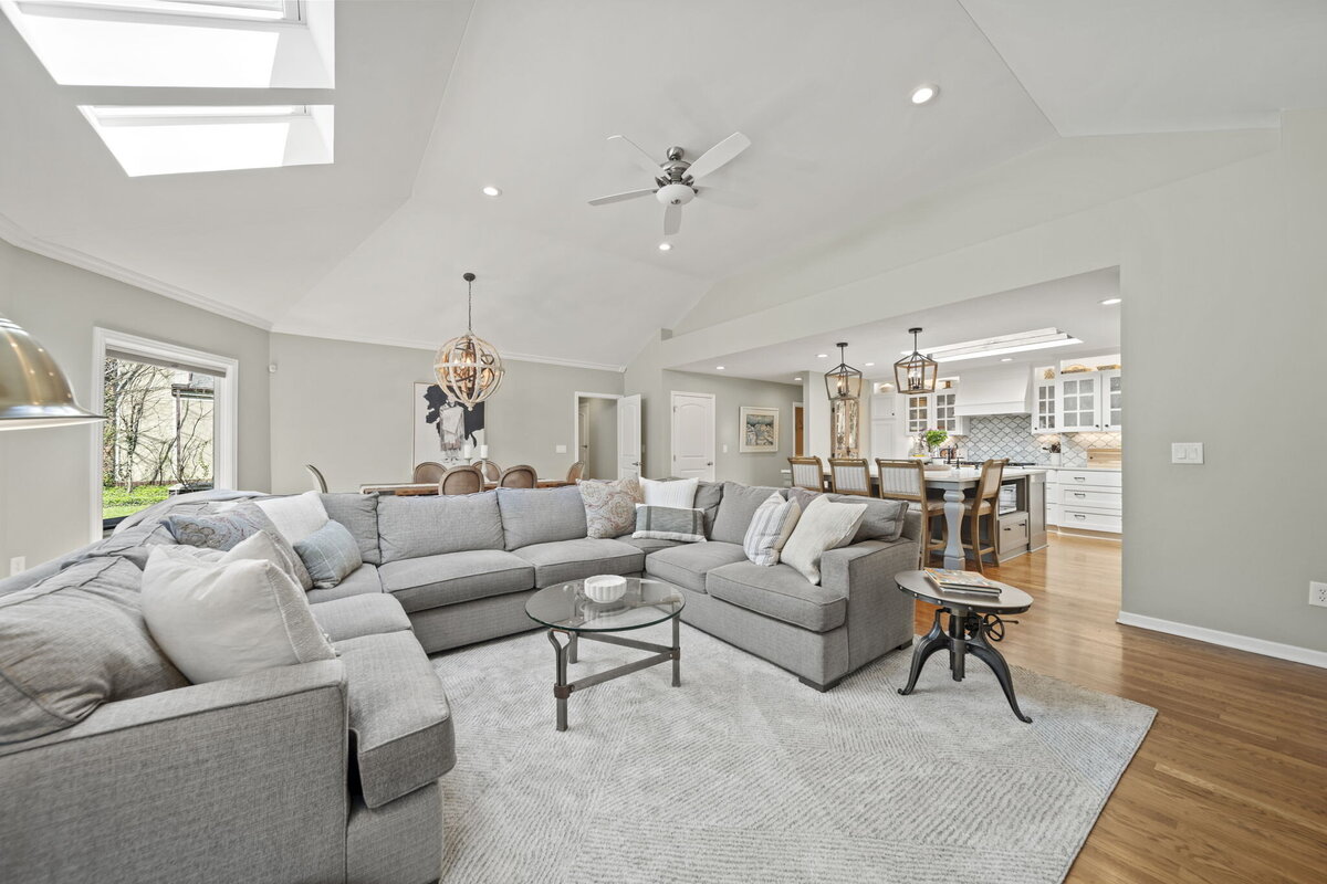 34-web-or-mls-A7402330