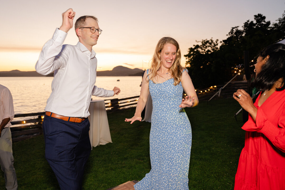 Hope-Island-Beach-Club-Wedding-LaConner_Caylie-Mash-Photography_872