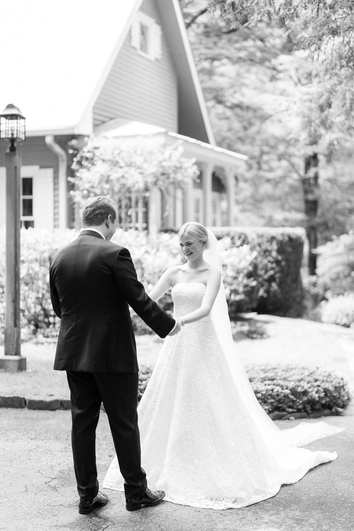 202507MeredithJGKendraMartinPhotography-121