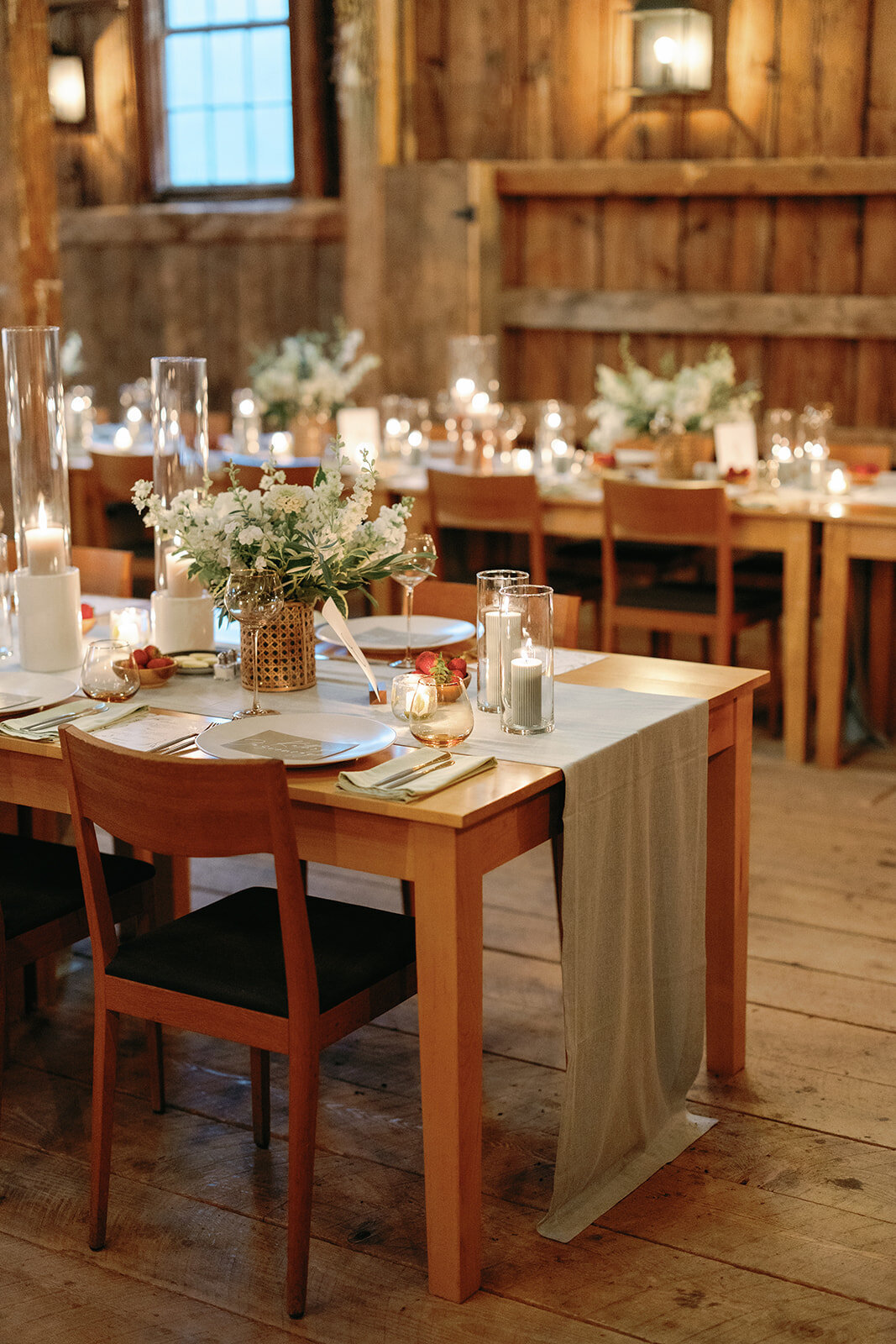woodstock-inn-kelly-way-garden-wedding-dinner-mary-dougherty041