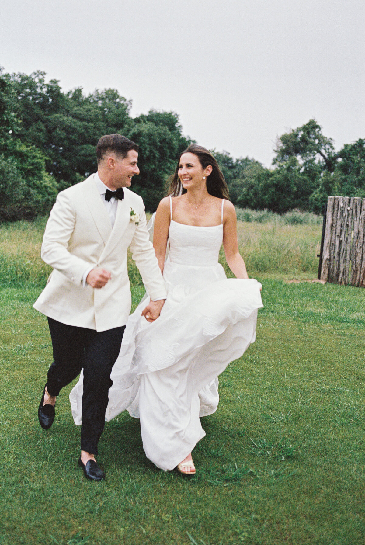 Diana-Brewer_Emily-Calvin_Film-54