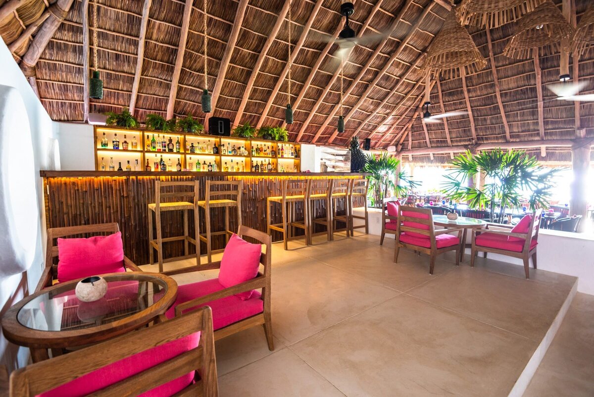 6-Careyes-PlayaRosa-Restaurant-6460