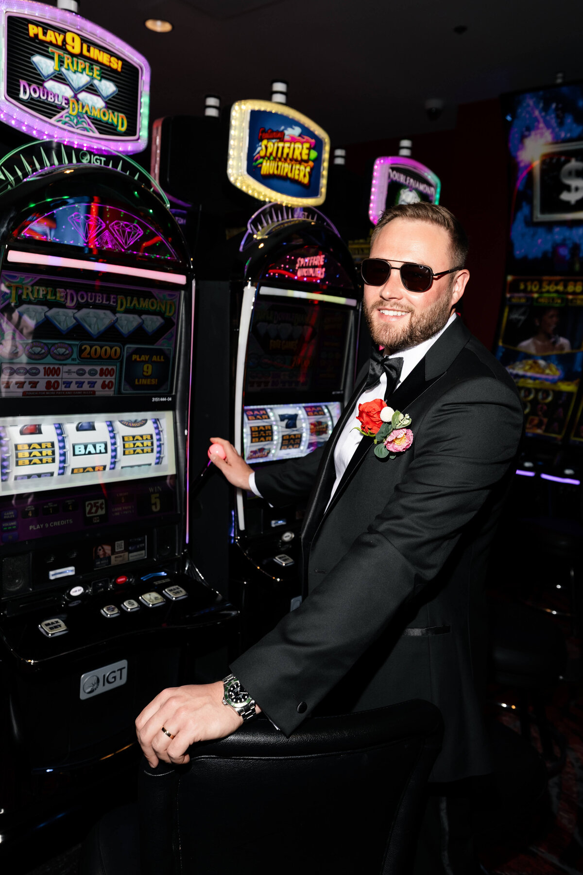 90_riskyexposure_las-vegas-elopement-photography
