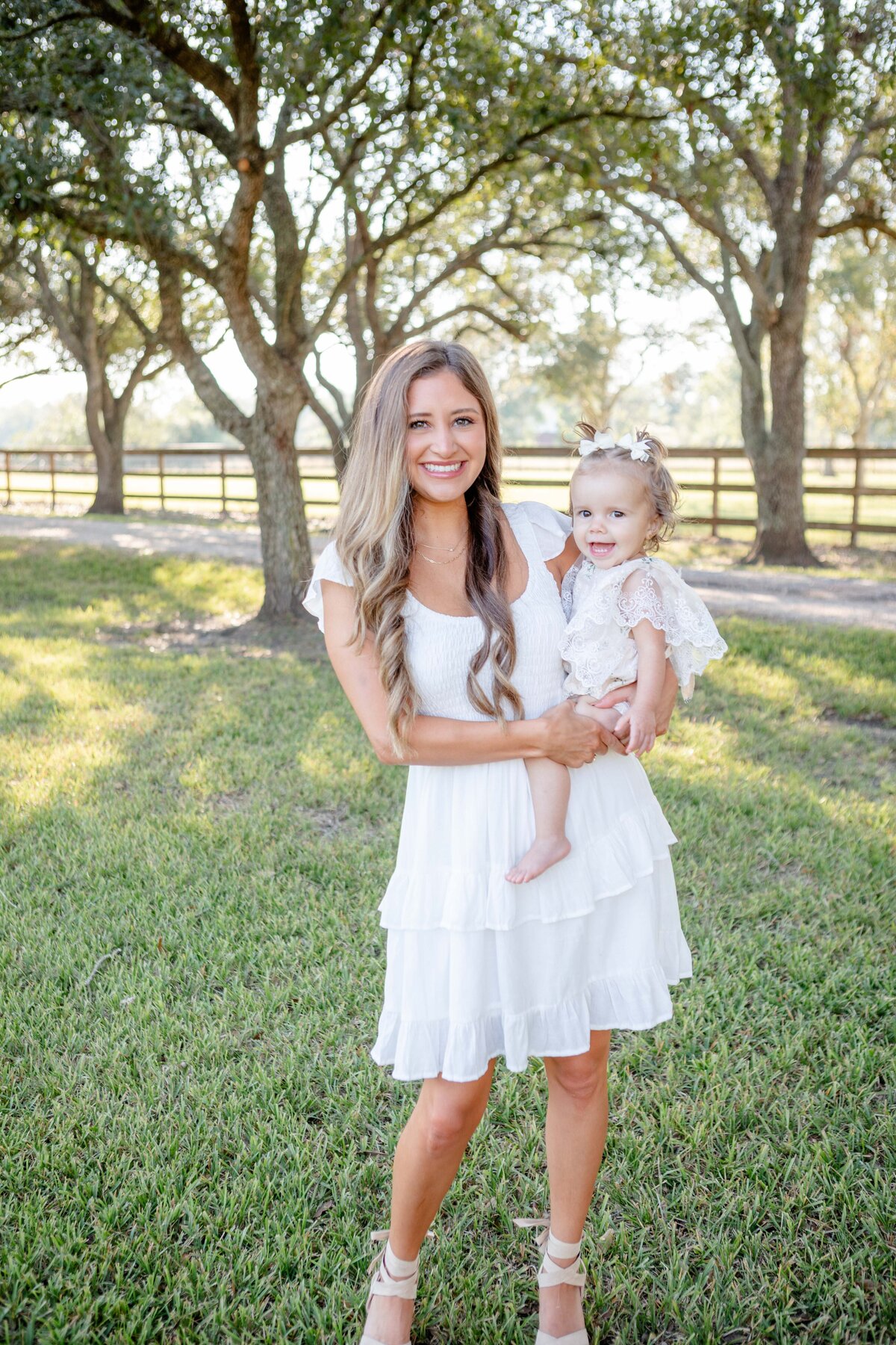 Houston-TX-fall-mini-session-Sweet-P-Farm-Magnolia-and-grace-photography-co-ClaudiaB# (1)-18