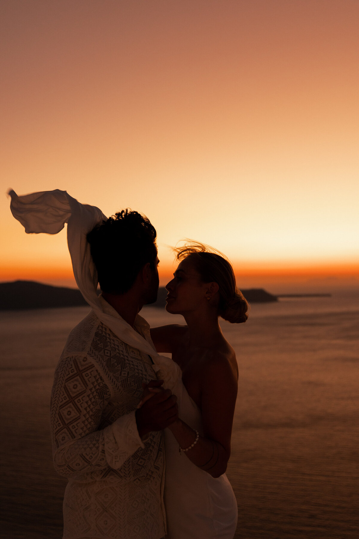 santorini-greece-cathedral-elopement-blue-dome-romantic-timeless-sunset-europe-524