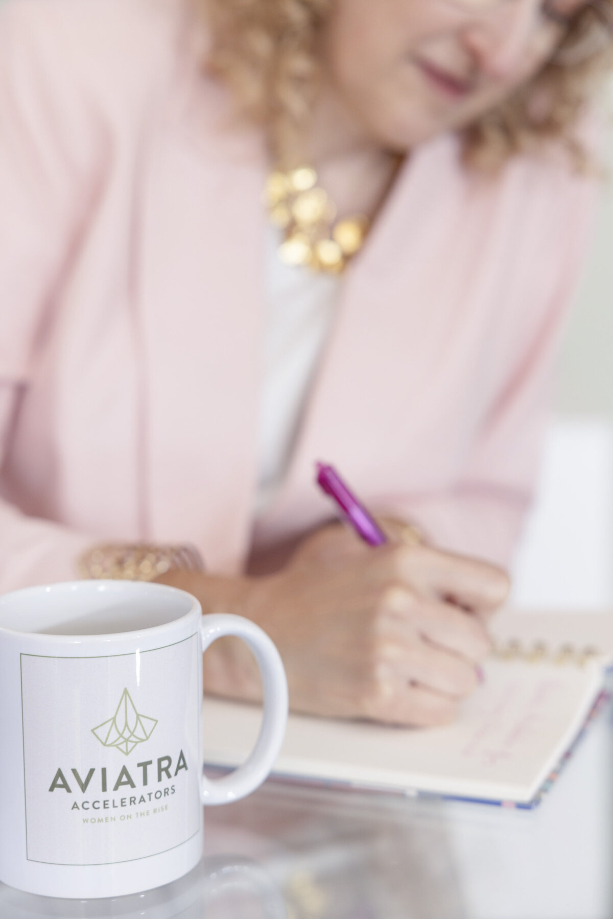 Aviatra-cincinnati-personal-brand-photos-Jennifer Blackburn-your-brand-compass-1718