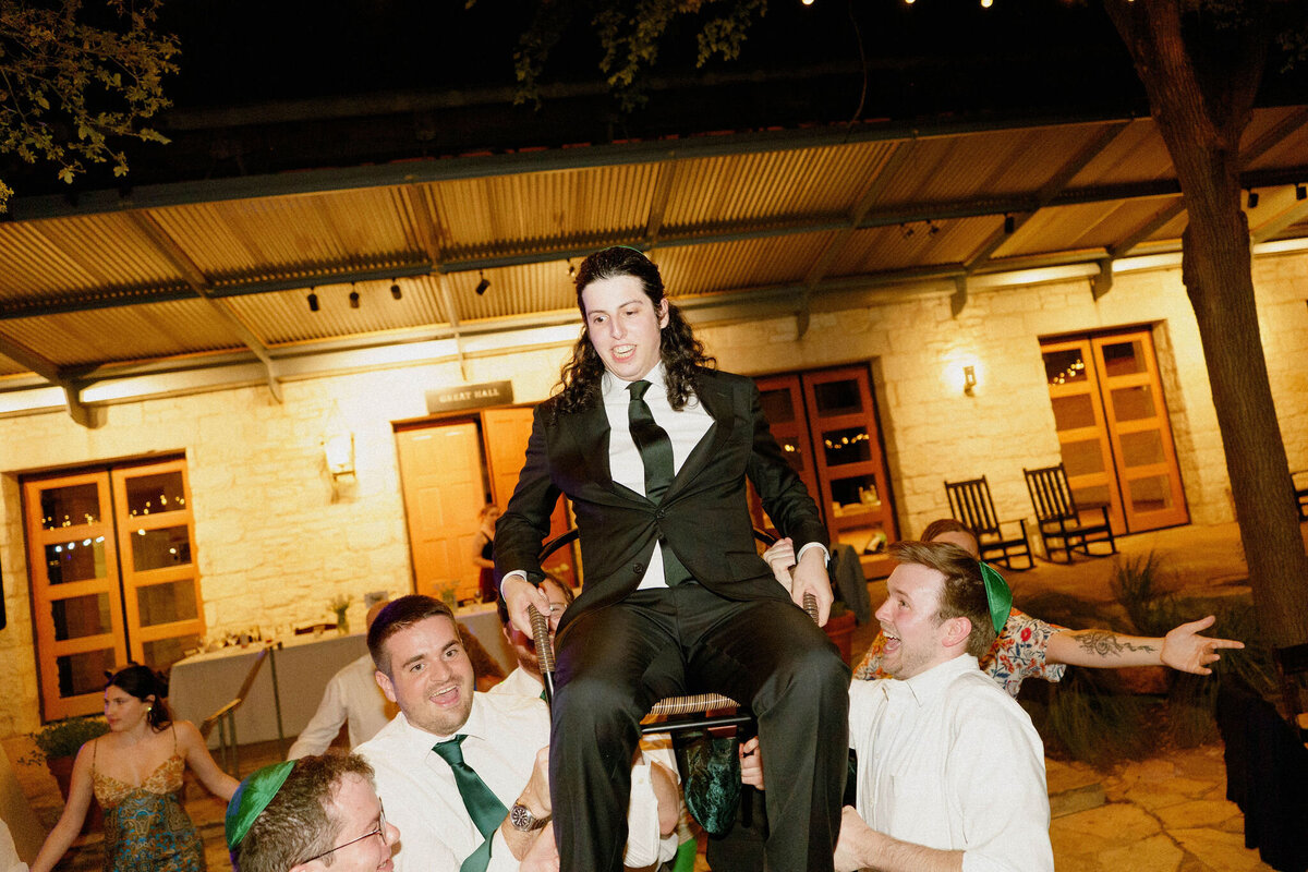 Esme&JacobWeddingPhotos_Previews_AustinWeddingPhotographer_HereafterFilms-103