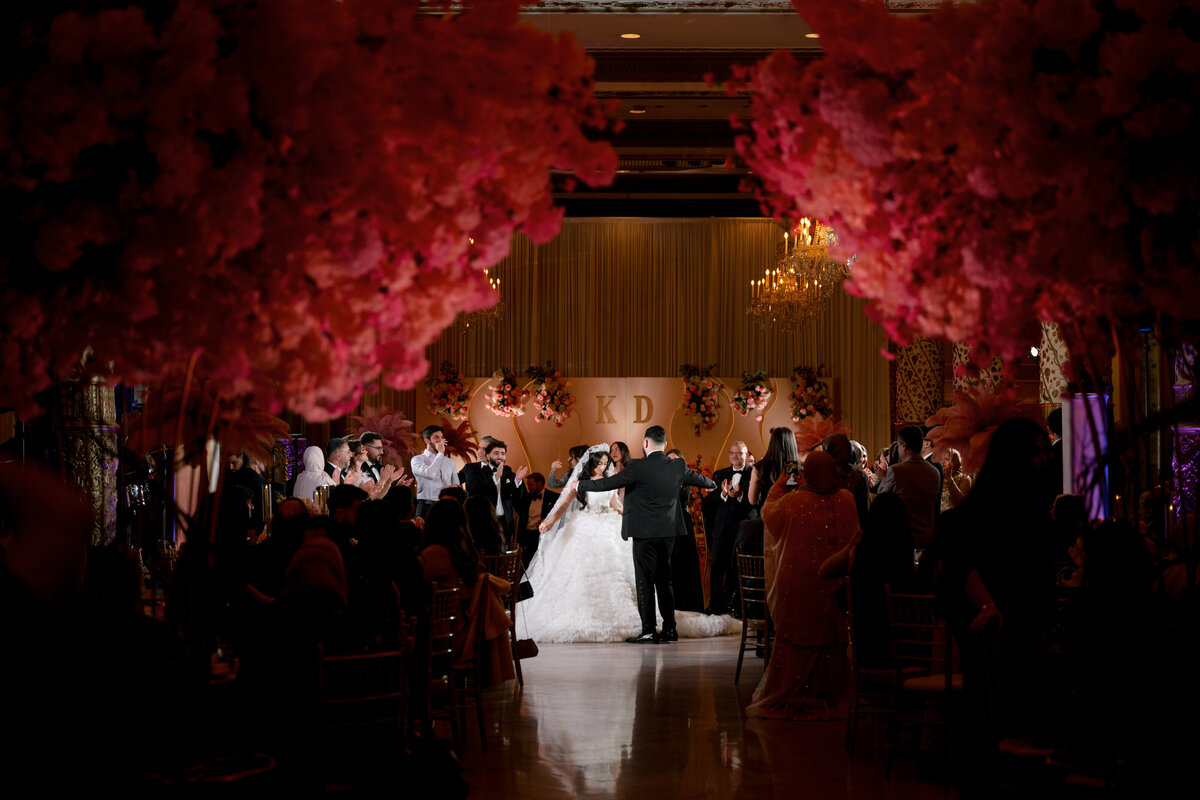 Berlez-Aspen-Avenue-Chicago-Wedding-Photographer-Windy-City-Wedding-Dance-Fulton-West-Event-Christmas-Session-153