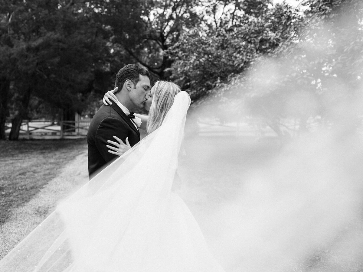 erienne-cam-wedding-post-ceremony-portraits-31_websize