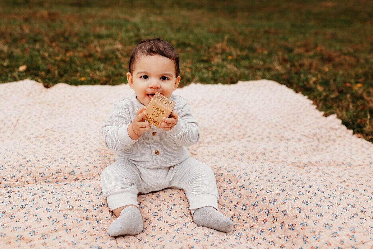NW Arkansas baby photographer, milestone session near me, NW Arkansas baby portrait studio, professional baby photos