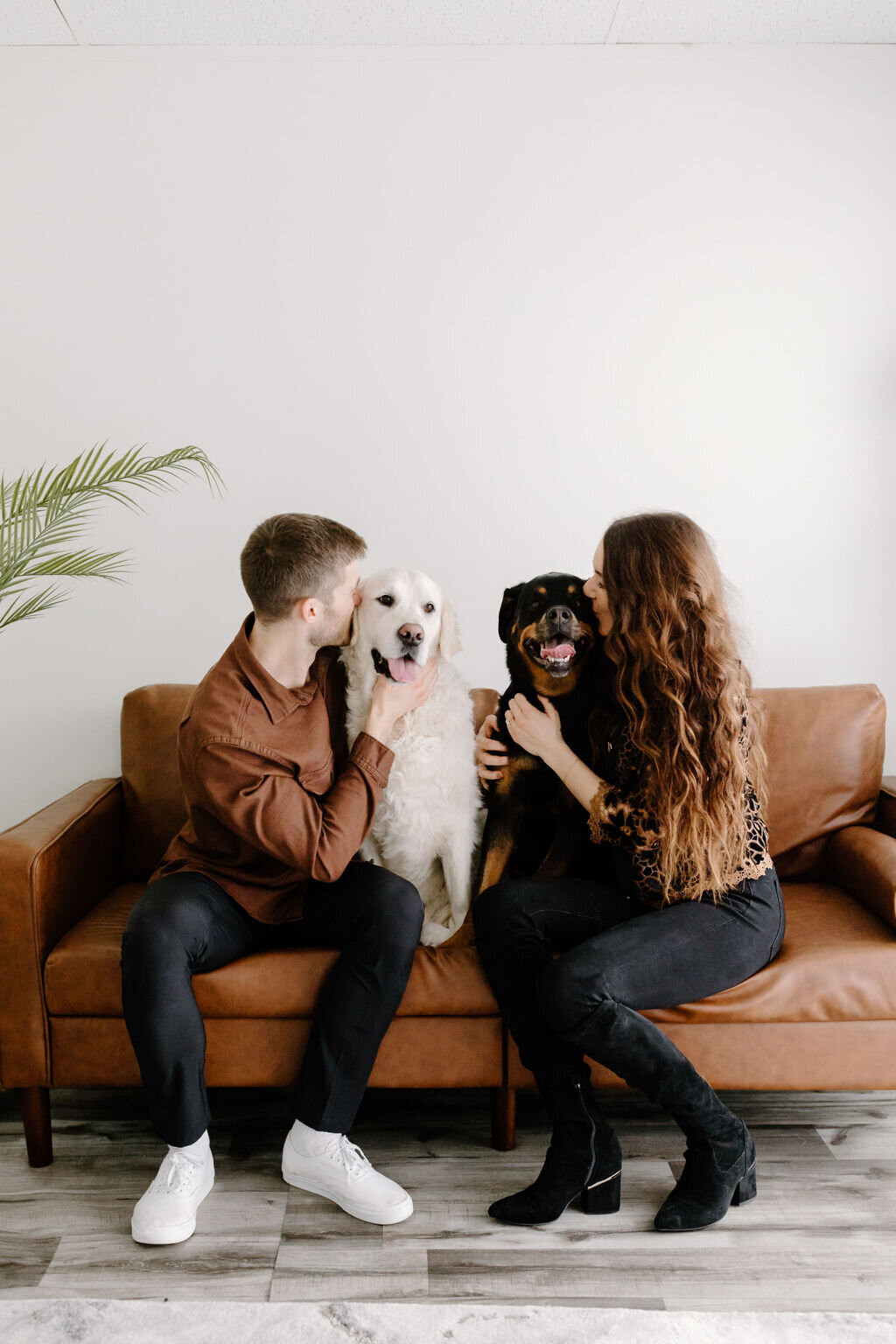 christina_ney_photography_wedding_engagement_lifestyle_photographer_dubuque_iowa_wedding_planning_assistance_adventurous_bold_laidback Family Photography17
