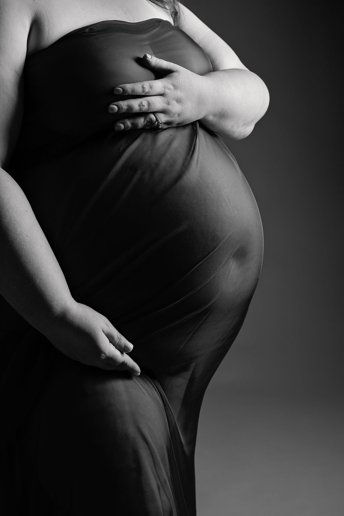 Best NW Arkansas maternity photographer, maternity photography near me, maternity portraits NW Arkansas, pregnancy photoshoot near me