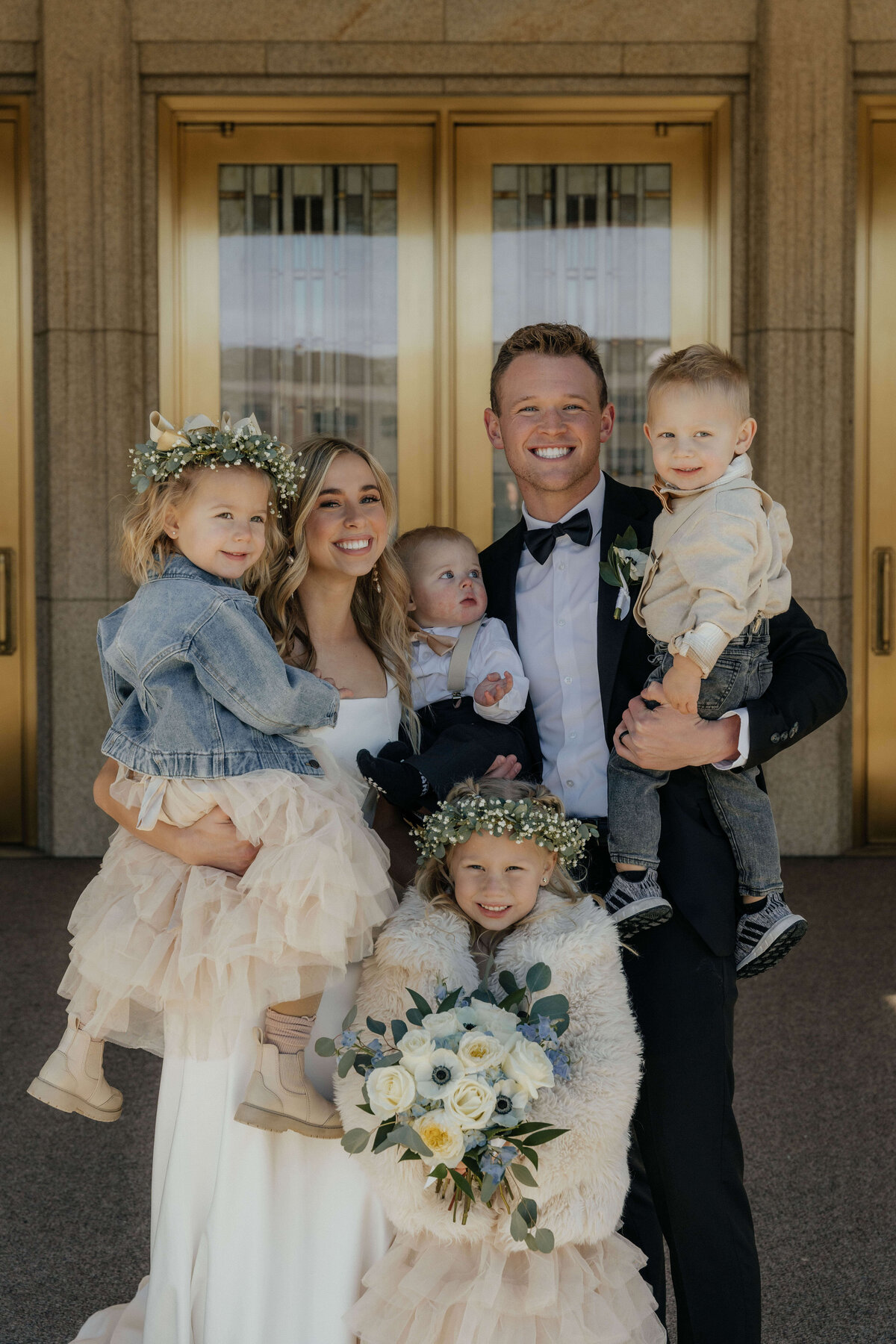 jmay-photo-happy-family-wedding-northern-utah