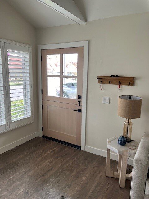 DUTCH-ENTRY-INTERIOR
