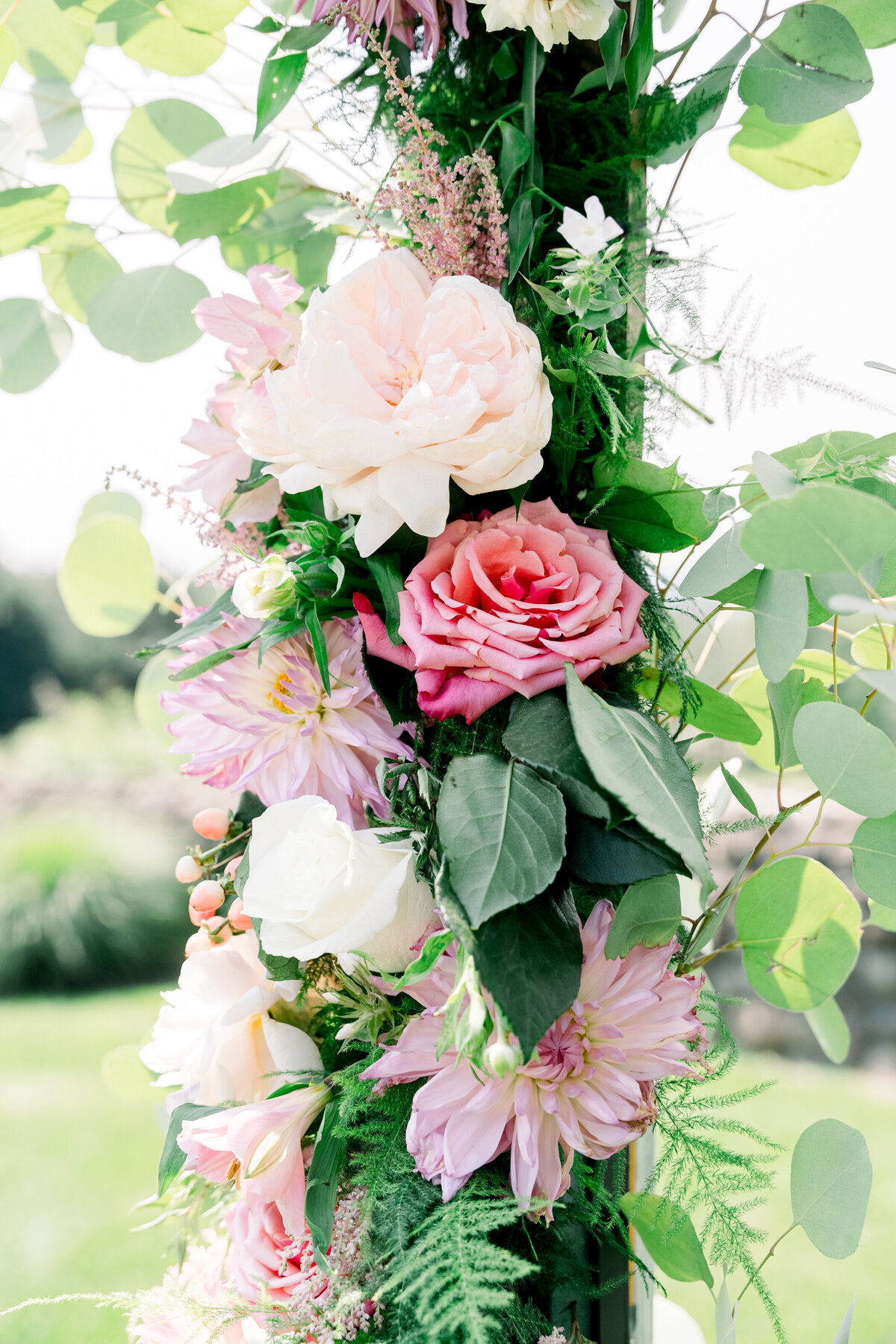 wedding-chuppah-pastel-flowers