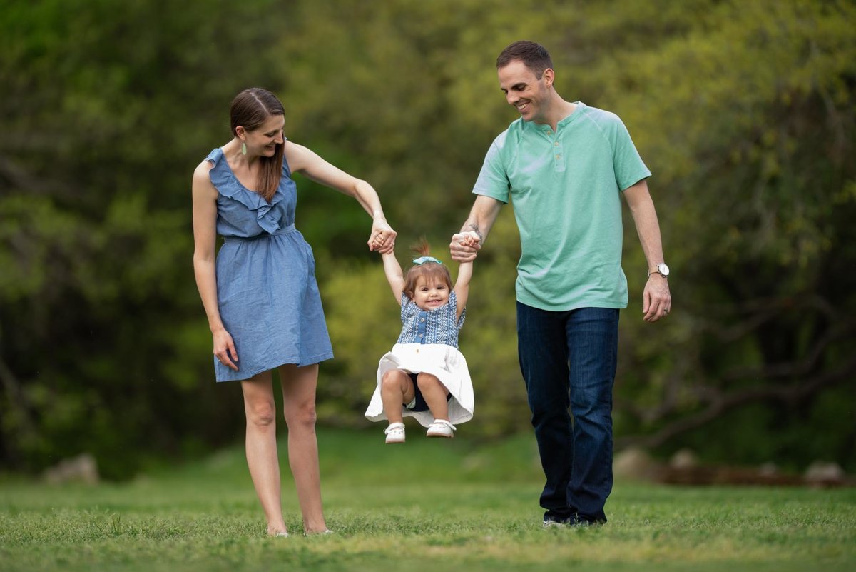 03-28-19-chelsea-family-portraits-D800-0105