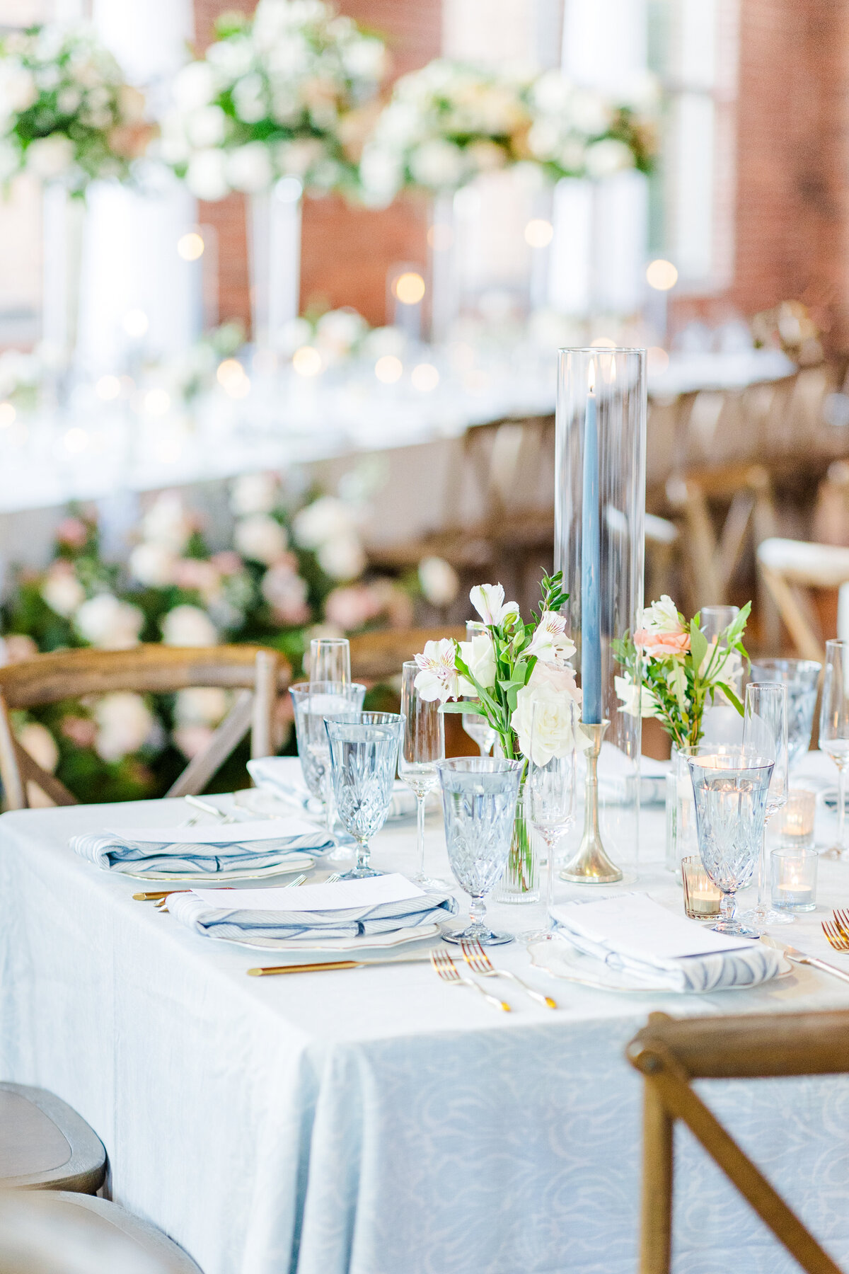 blue and white reception details at the Huguenot Loft