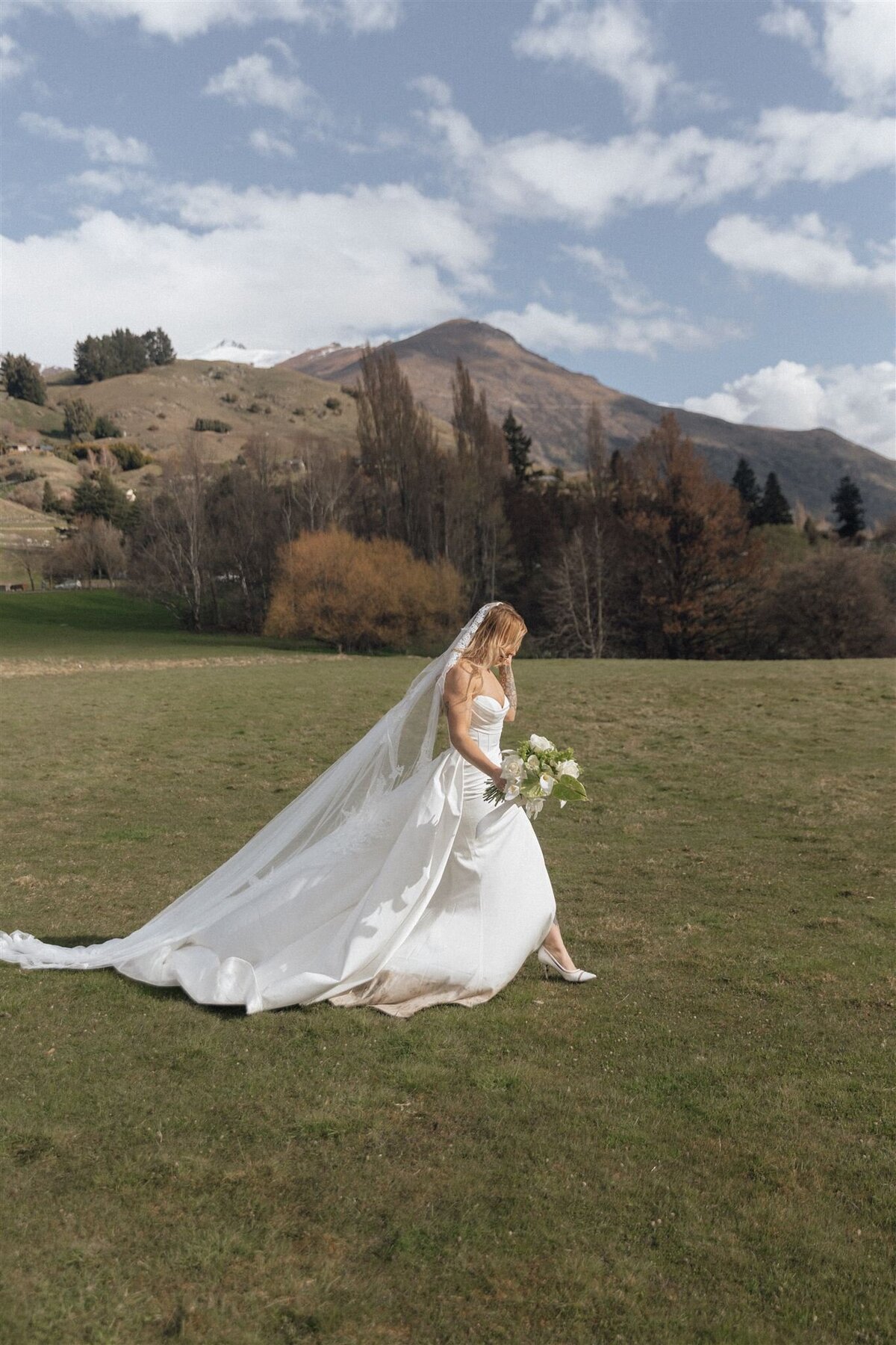 Bridalportraits-weddinginqueenstown-bridalhairandmakeup-newzealand1