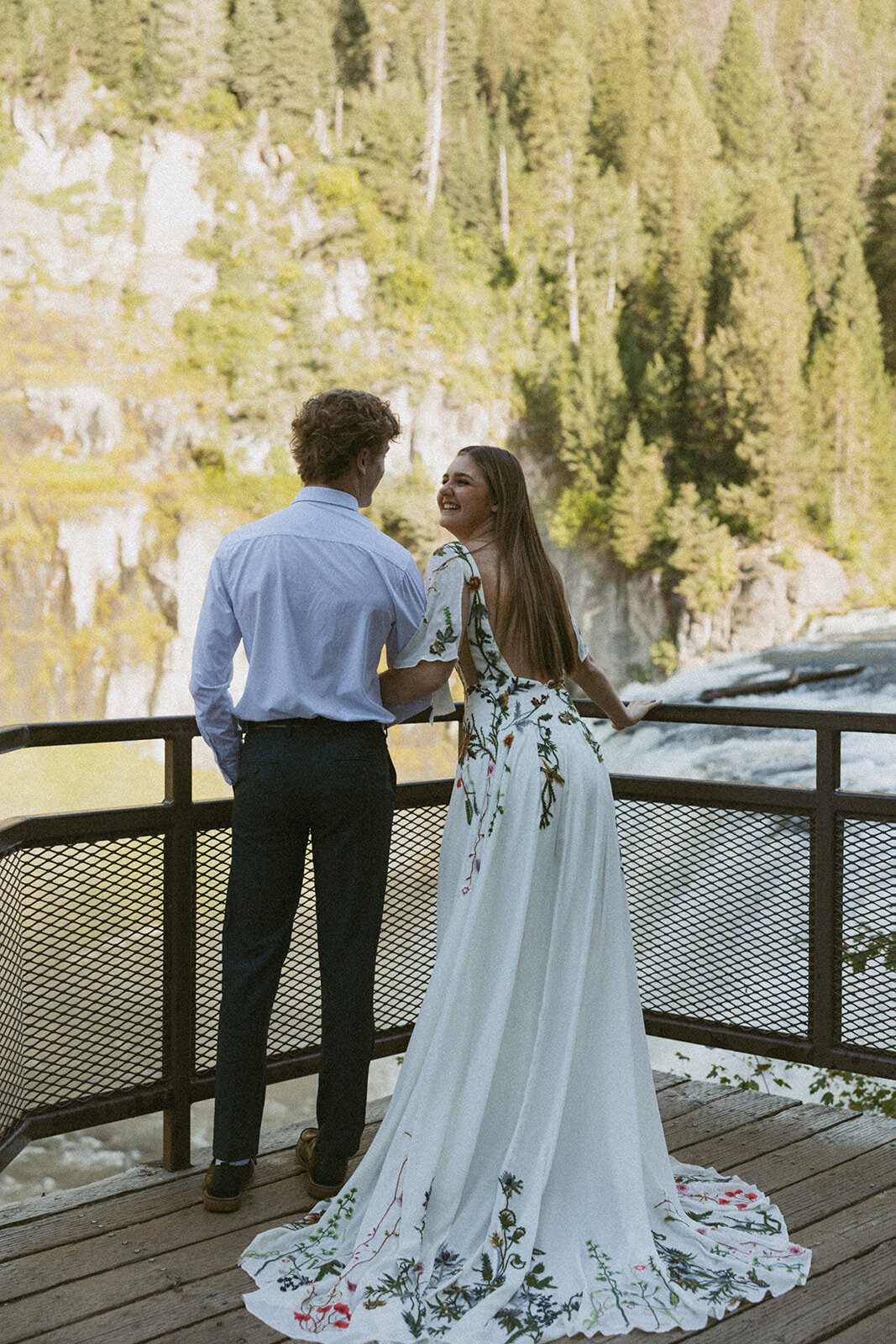 tanya-davids-photo-film-mesa-falls-yellowstone-rexburg-island-park-destination-storytelling-documentary-wedding-elopement-phototgrapher-idaho-24