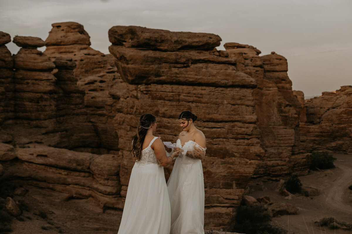 san-lorenzo-canyon-elopement-new-mexico-43