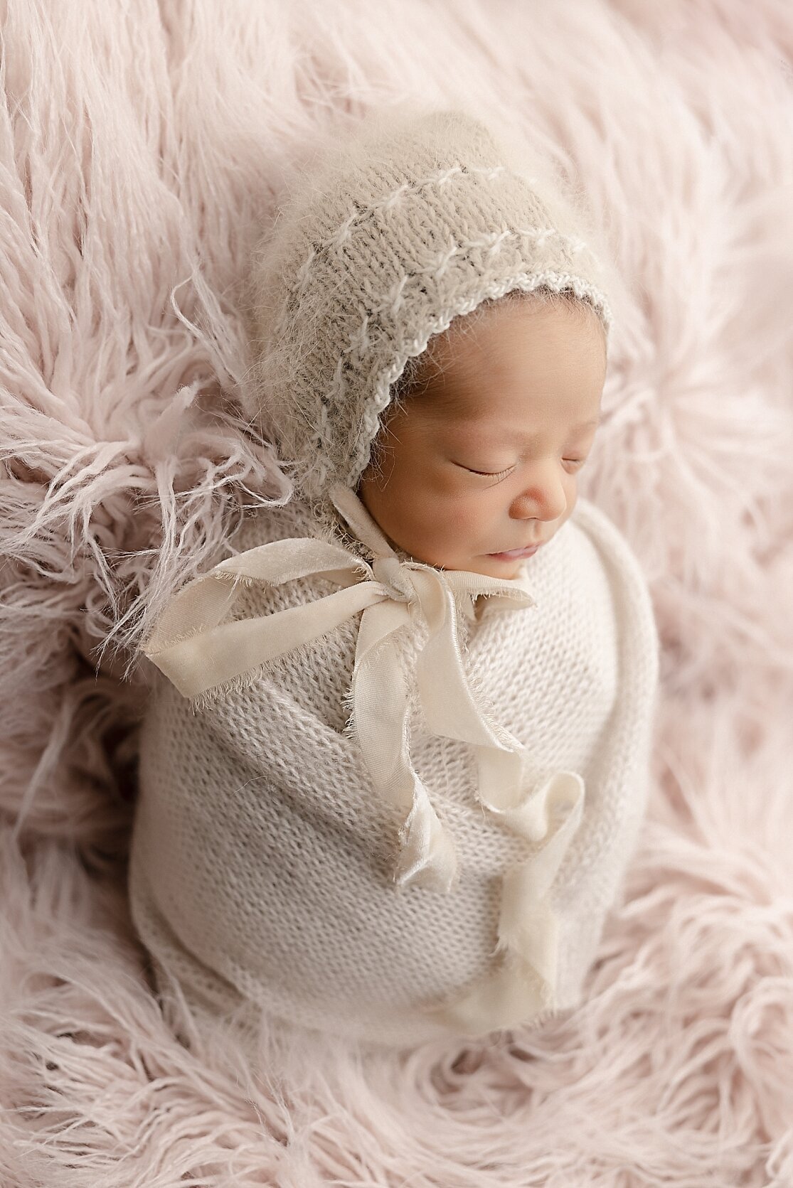 baby girl in bonnet in hillsboro photography