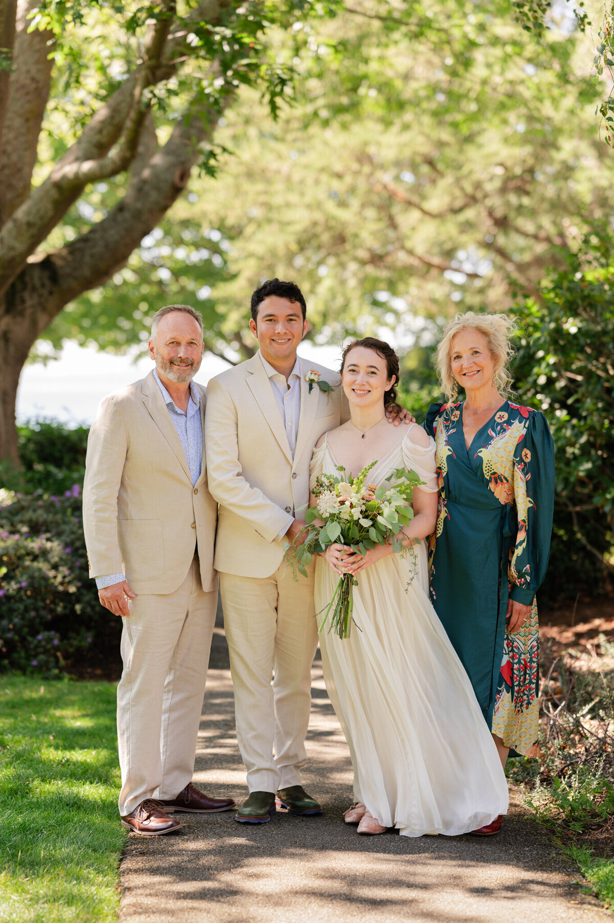 Bellingham-Cruise-Terminal-Wedding_Caylie-Mash-Photography_MK358