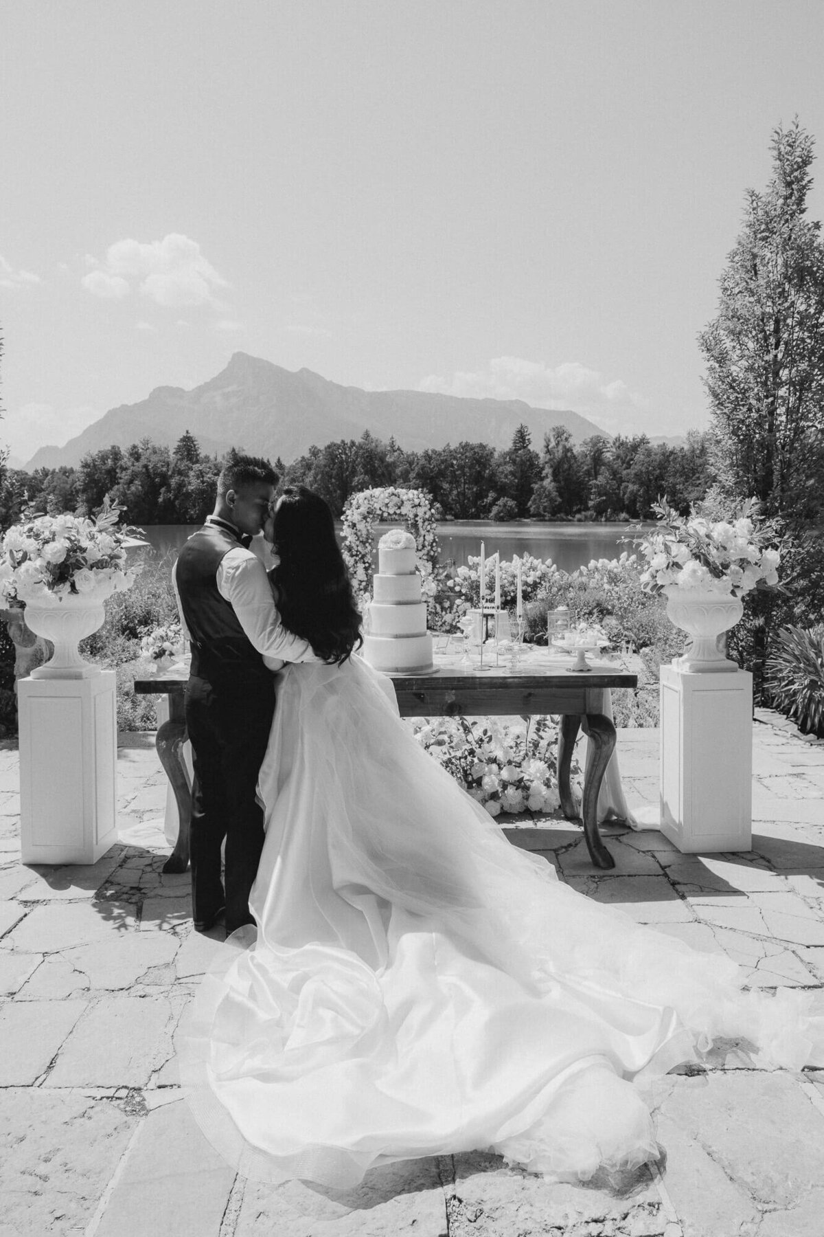 elopement-leopoldskron-palace-salzburg-23