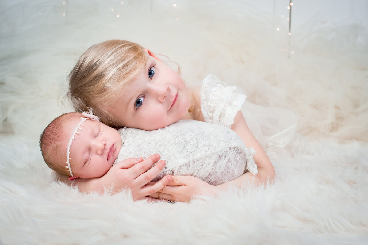 One12 Photography | Newborn Photography in London, Ontario25