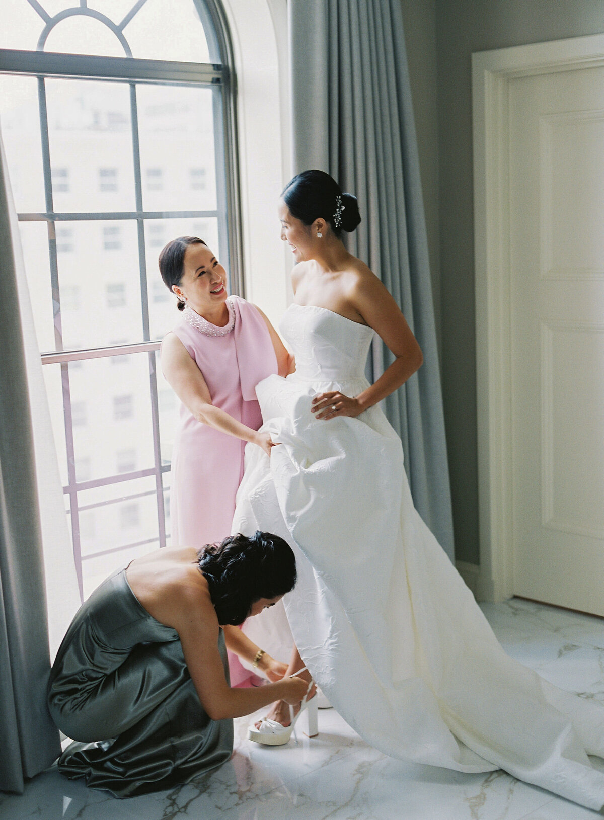 Vicki Grafton Elevated DC Wedding Photographer Meridian House 042