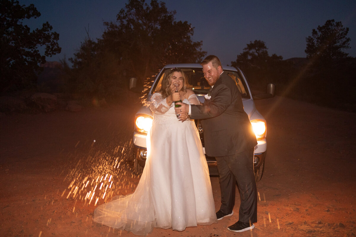 Sedona_elopement_ariel_ryan-292