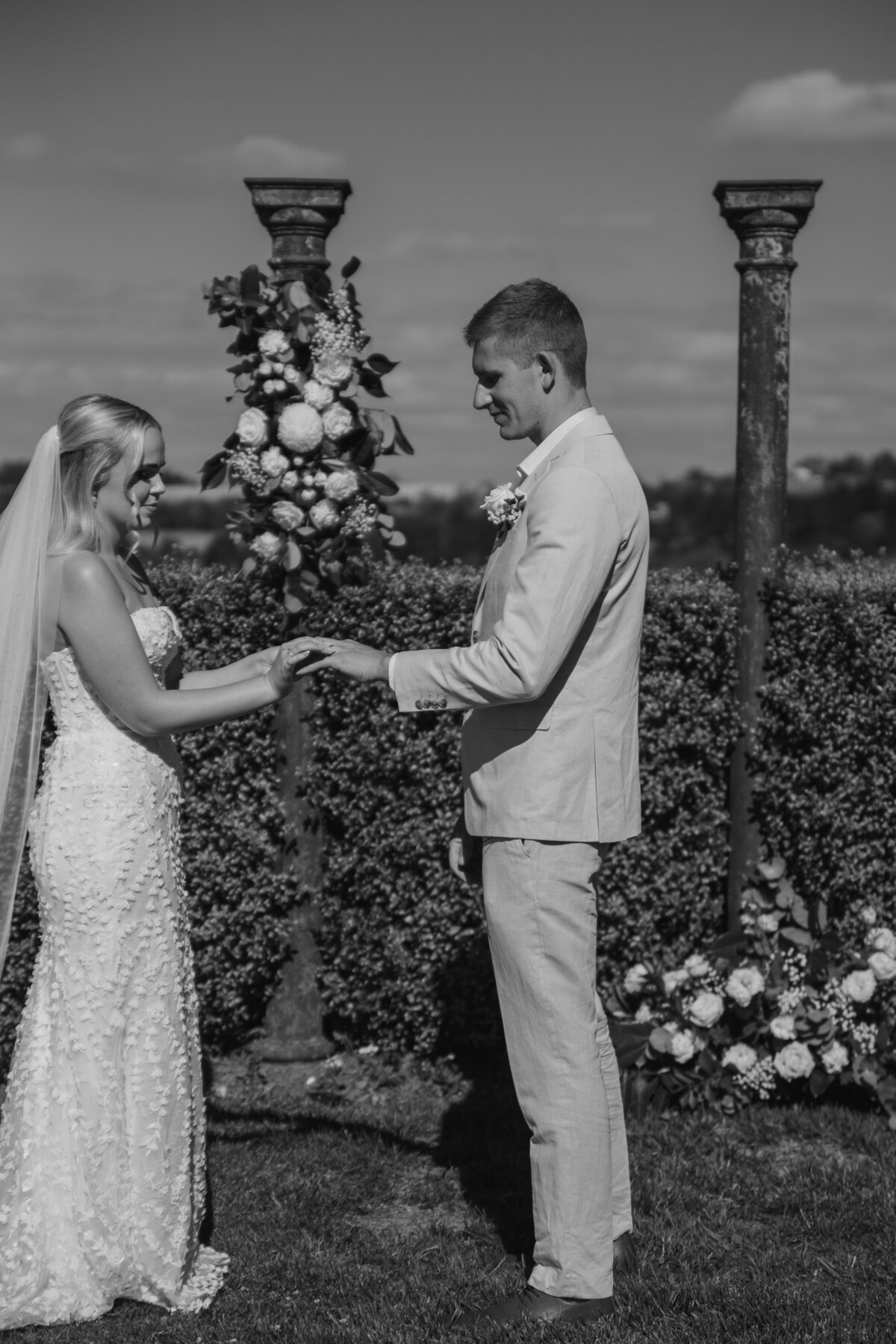 WEDDING ORANGE FULLER BORRODELL37