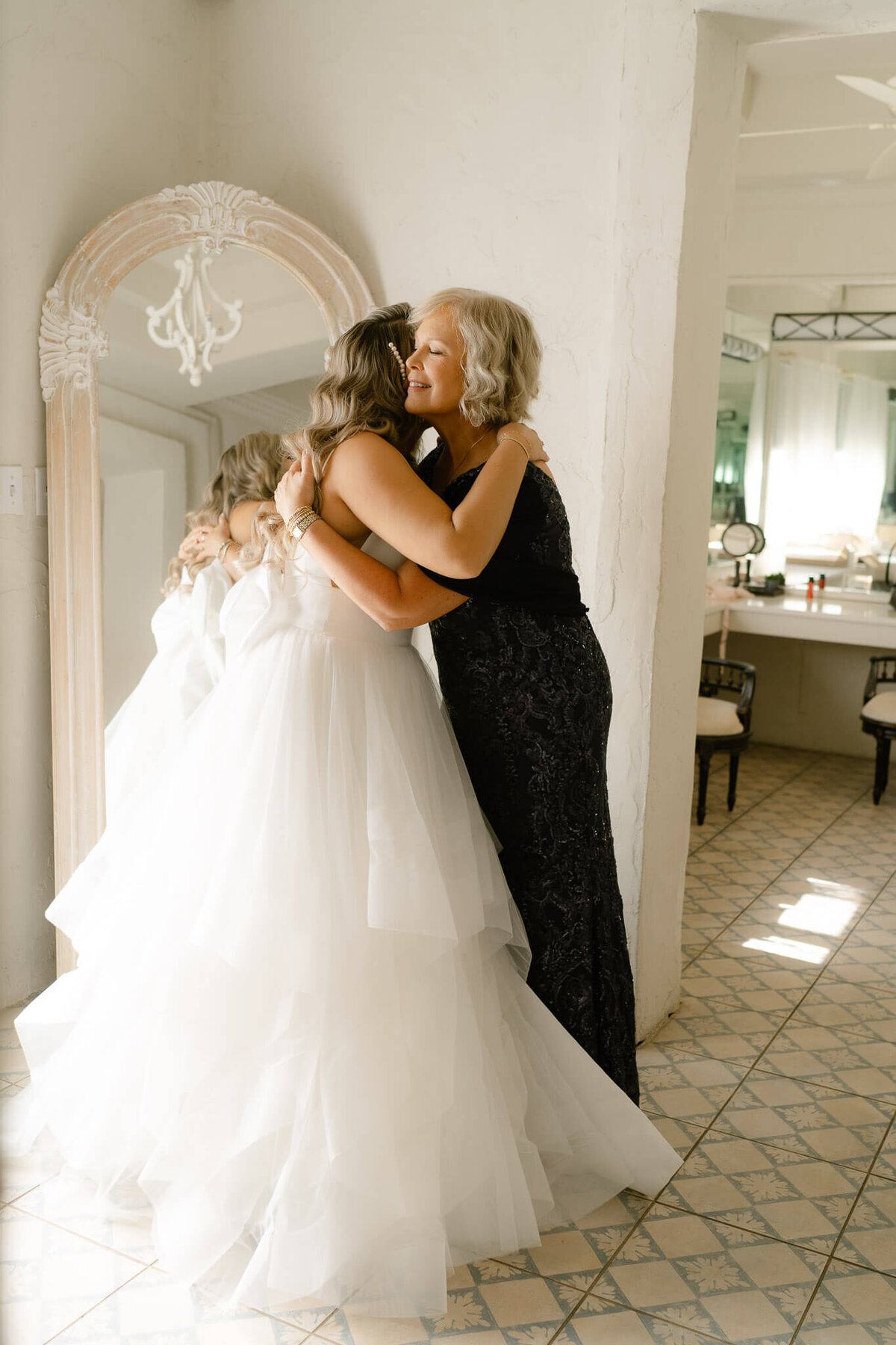 Documentary-Wedding-Photographer-06