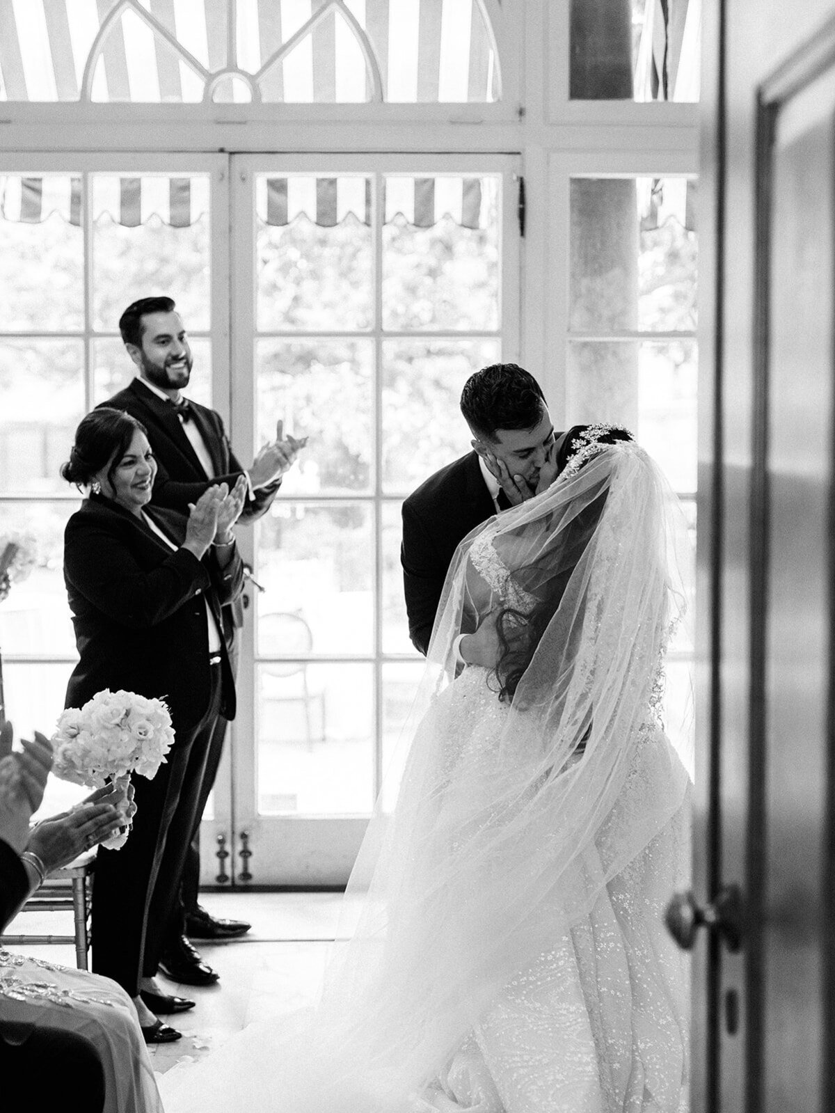 First kiss photo at Larz Anderson