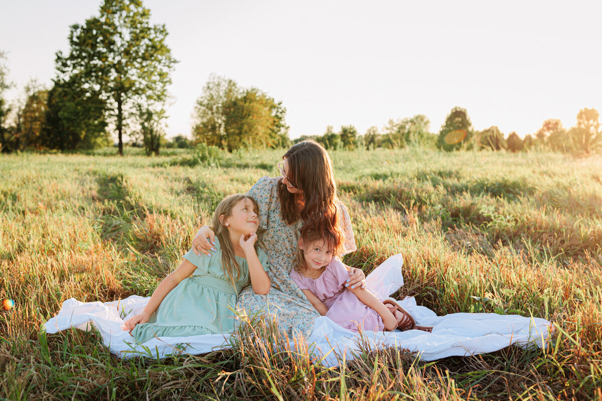 NWA family photographer, Northwest Arkansas best family photography, family portraits near me, professional family photos, family photography packages