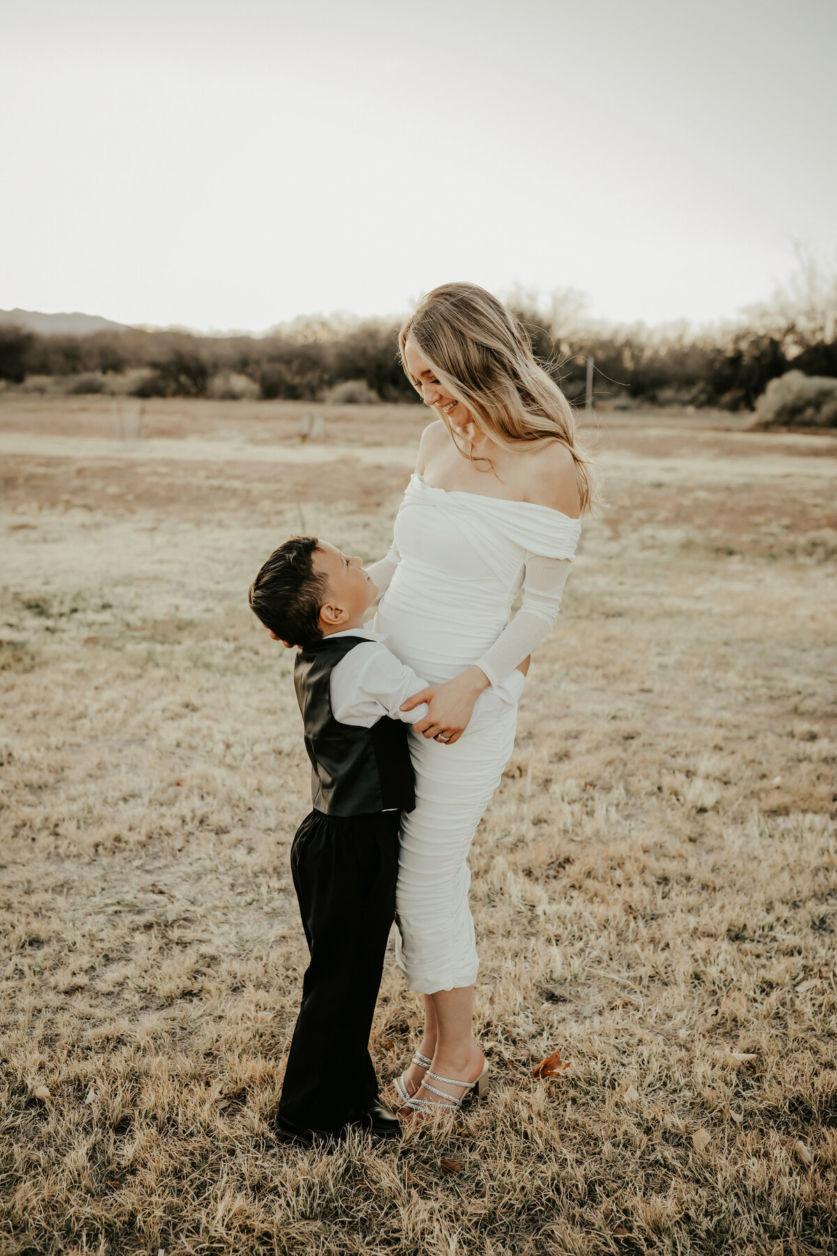 Maternity photographer_Arizona_Cottonwood Arizona_Danielle Schury Photography_JPG1