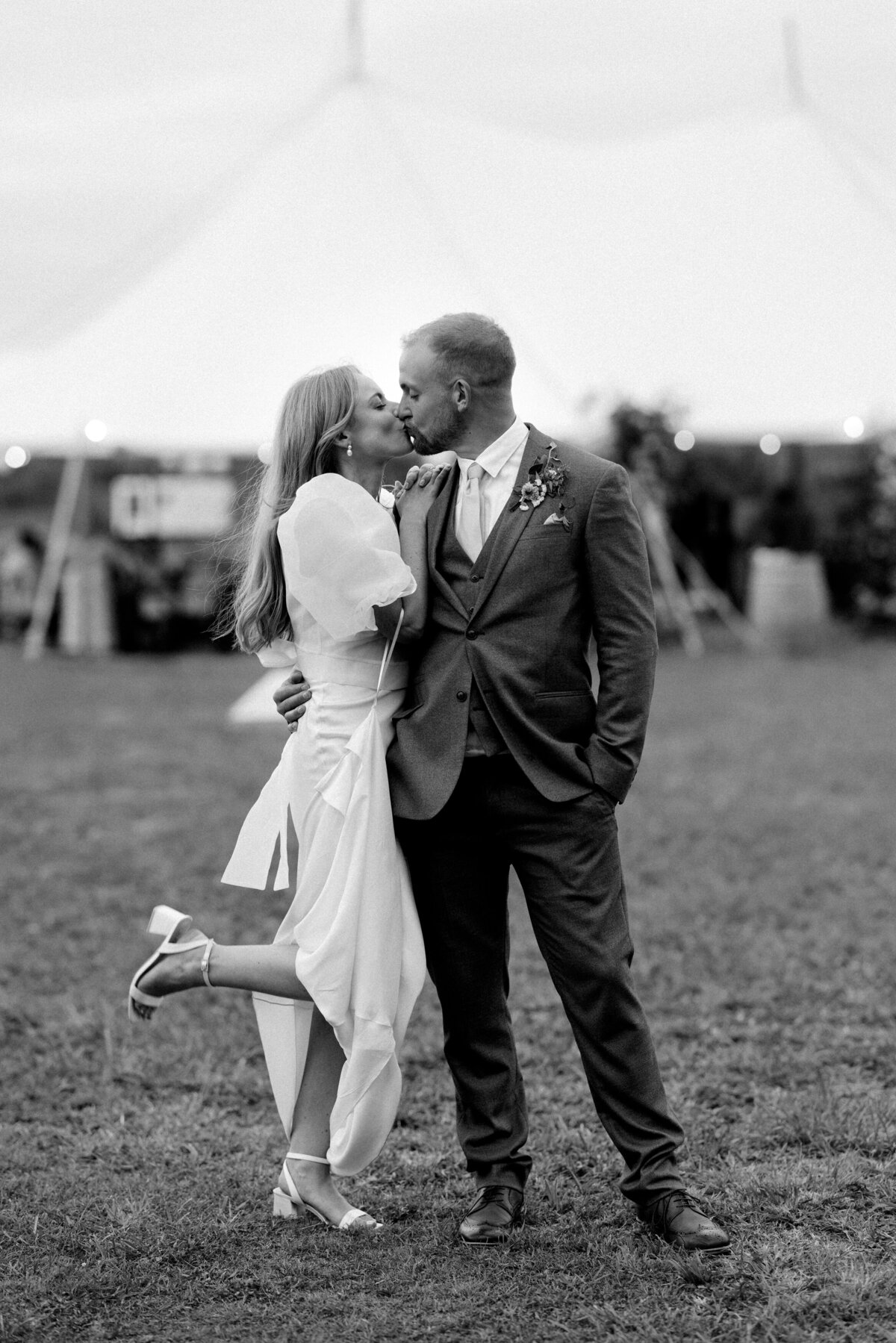 Hamphire-Wedding-Photographer-16