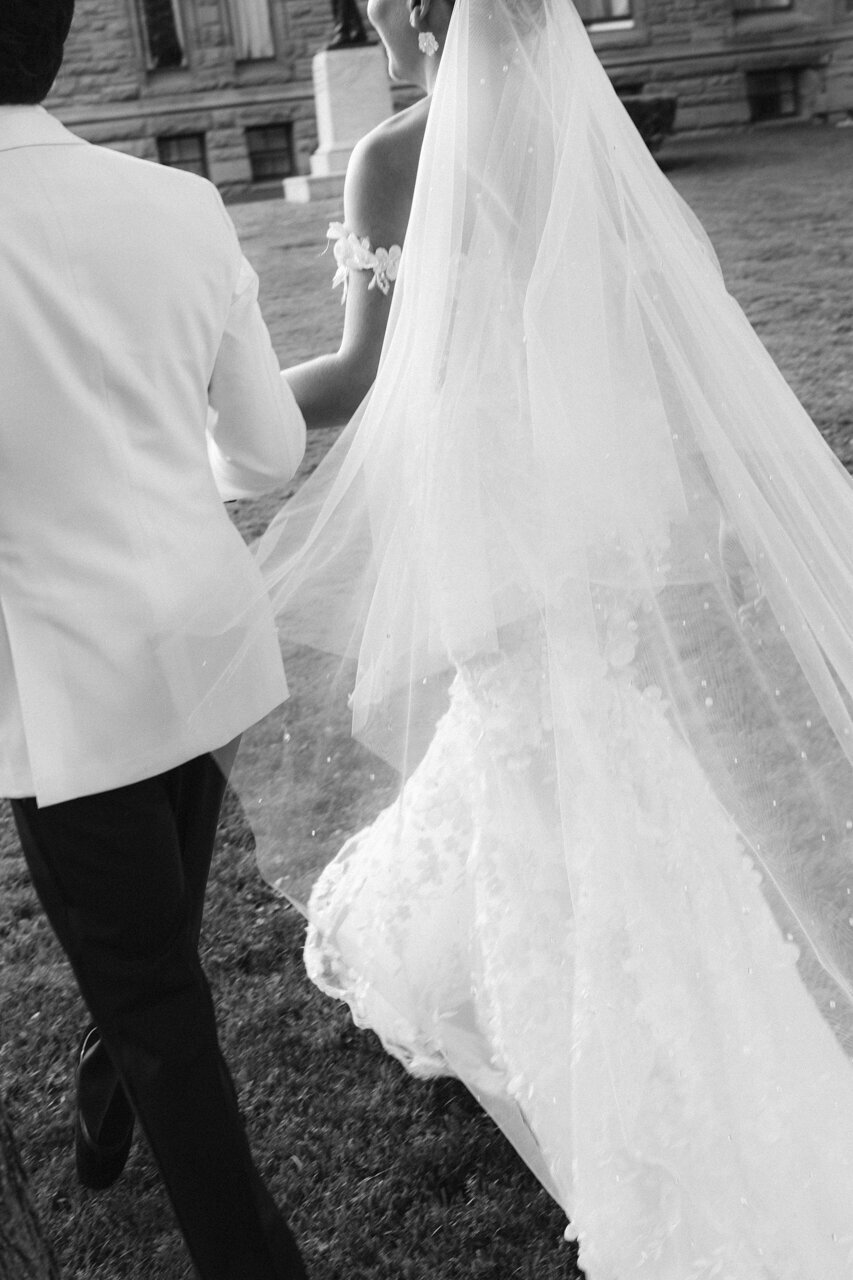 Four-Seasons-Toronto-Luxury-Wedding-Photographer-Raphaelle-Granger-27