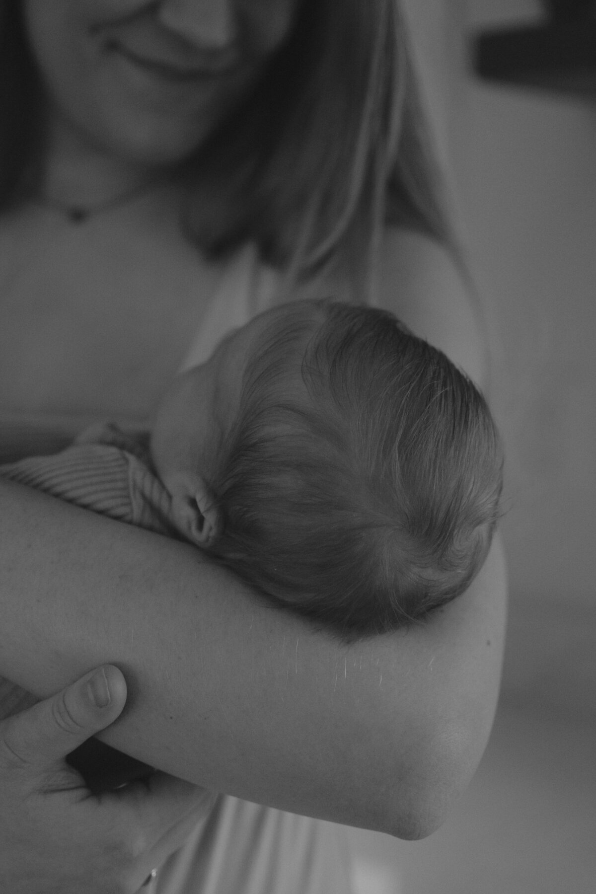 newborn-in-home-new-home-session-42
