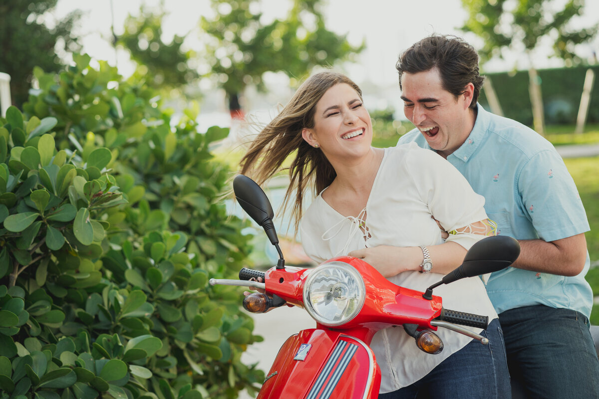 happy-couple-vespa-miami