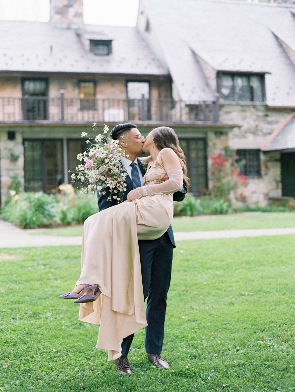 Troutbeck Inn NY Editorial Pearl Wedding and Events 4
