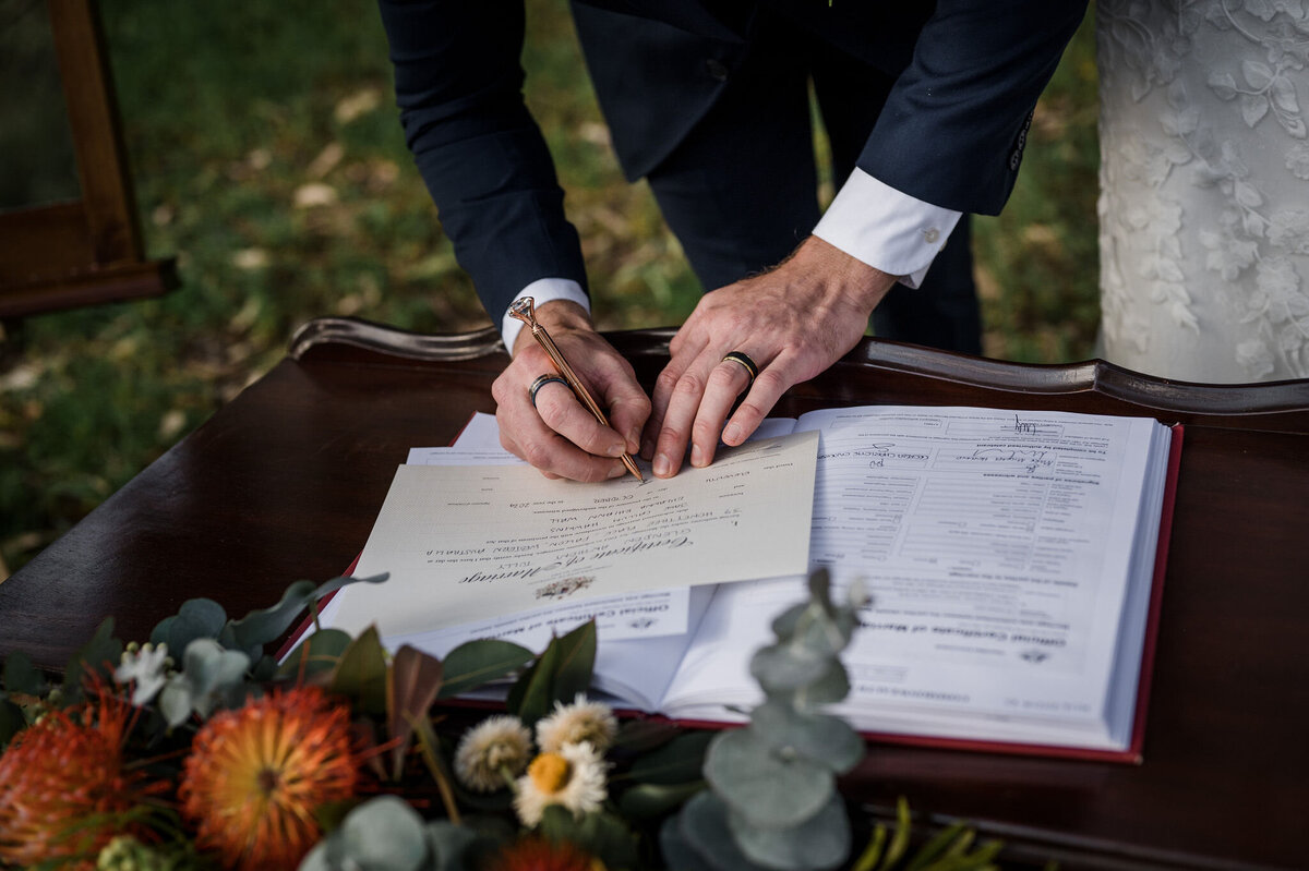 ehlanna-jake-backyard-falcon-wedding-freedom-garvey-photographer-032
