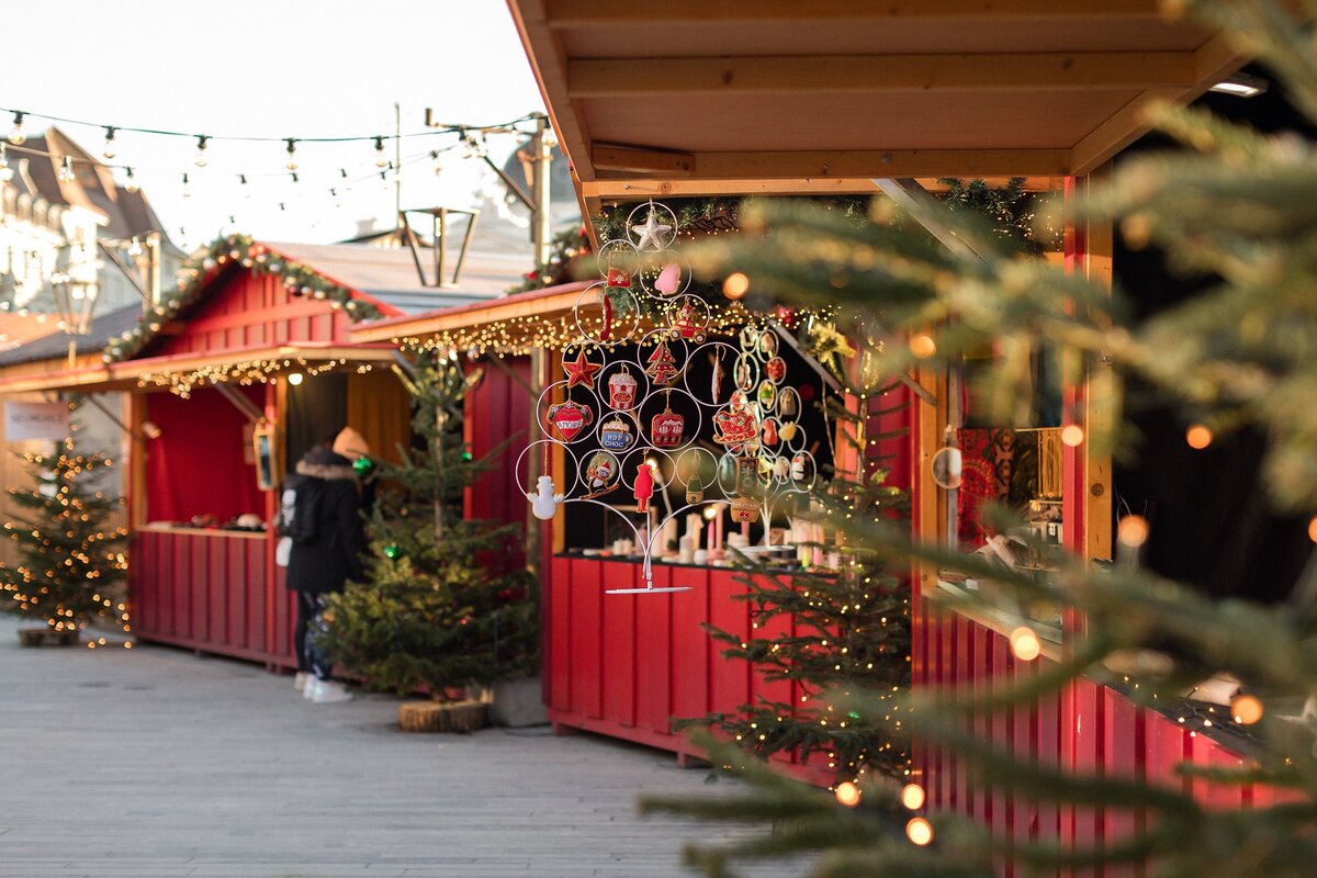 XMAS Fotoshooting Zuercher Weihnachtsmarkt Familienfotos Fotograf Weihnachtskarten Weihnachtsshooting Zuerich-10