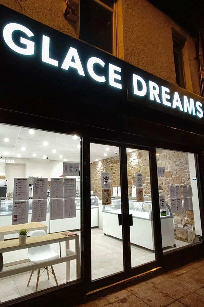 ellis-signs-ice-cream-shop-signage-newcastle-gateshead-north-east