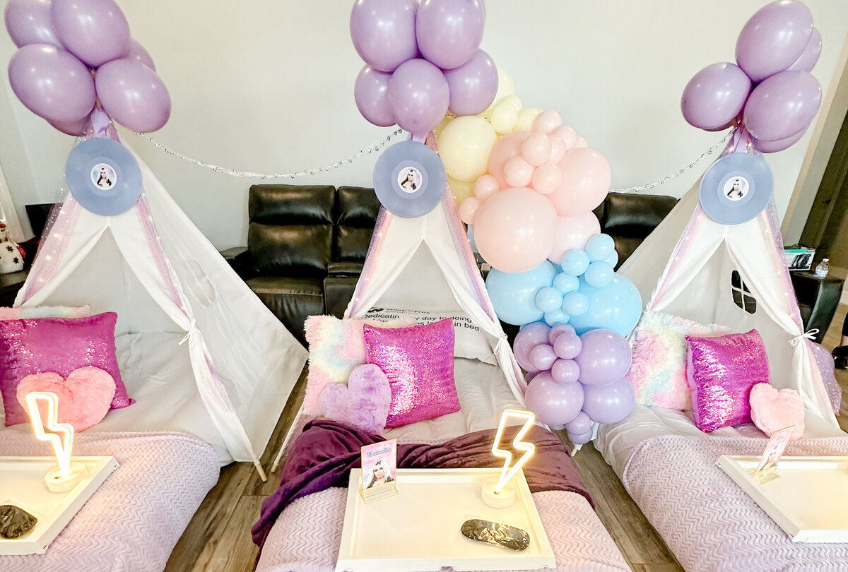 Miley Cyrus teepee party