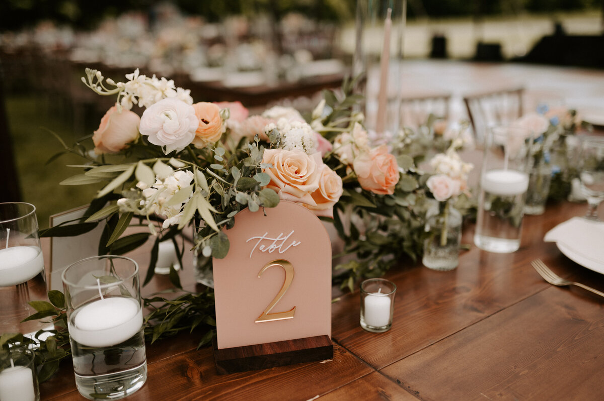 2024_PixelsandWood_Eden&JacobWedding-2