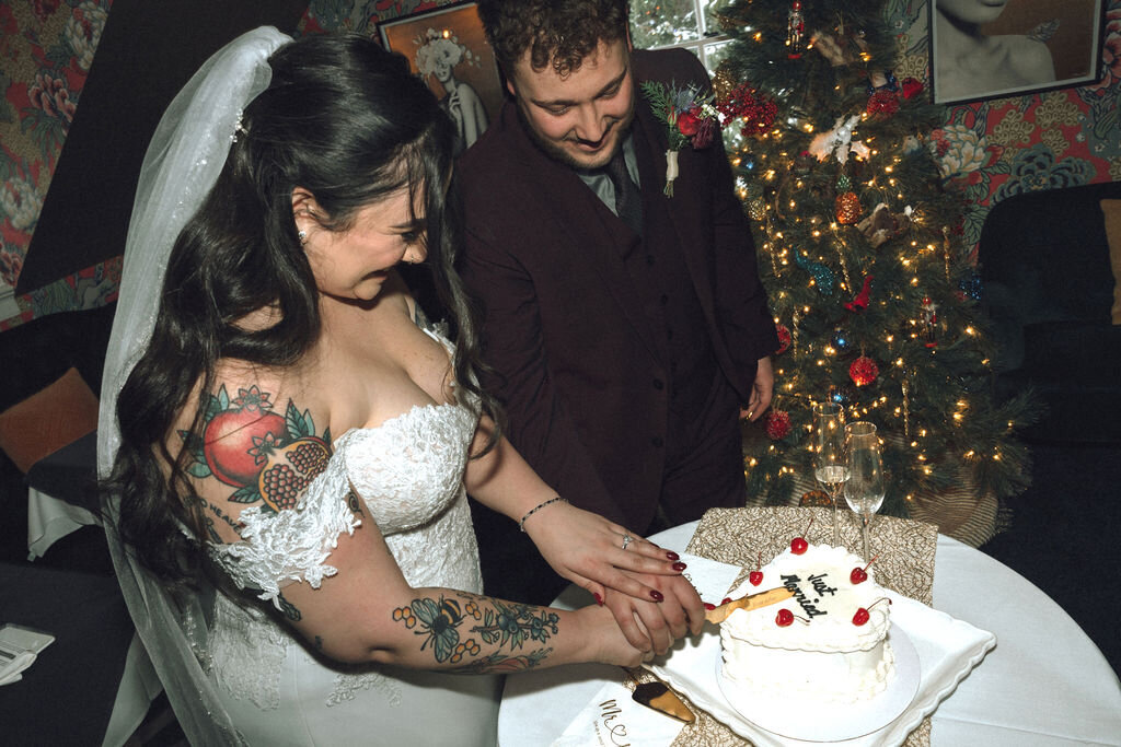 Intimate Wedding and Elopement Photographer35
