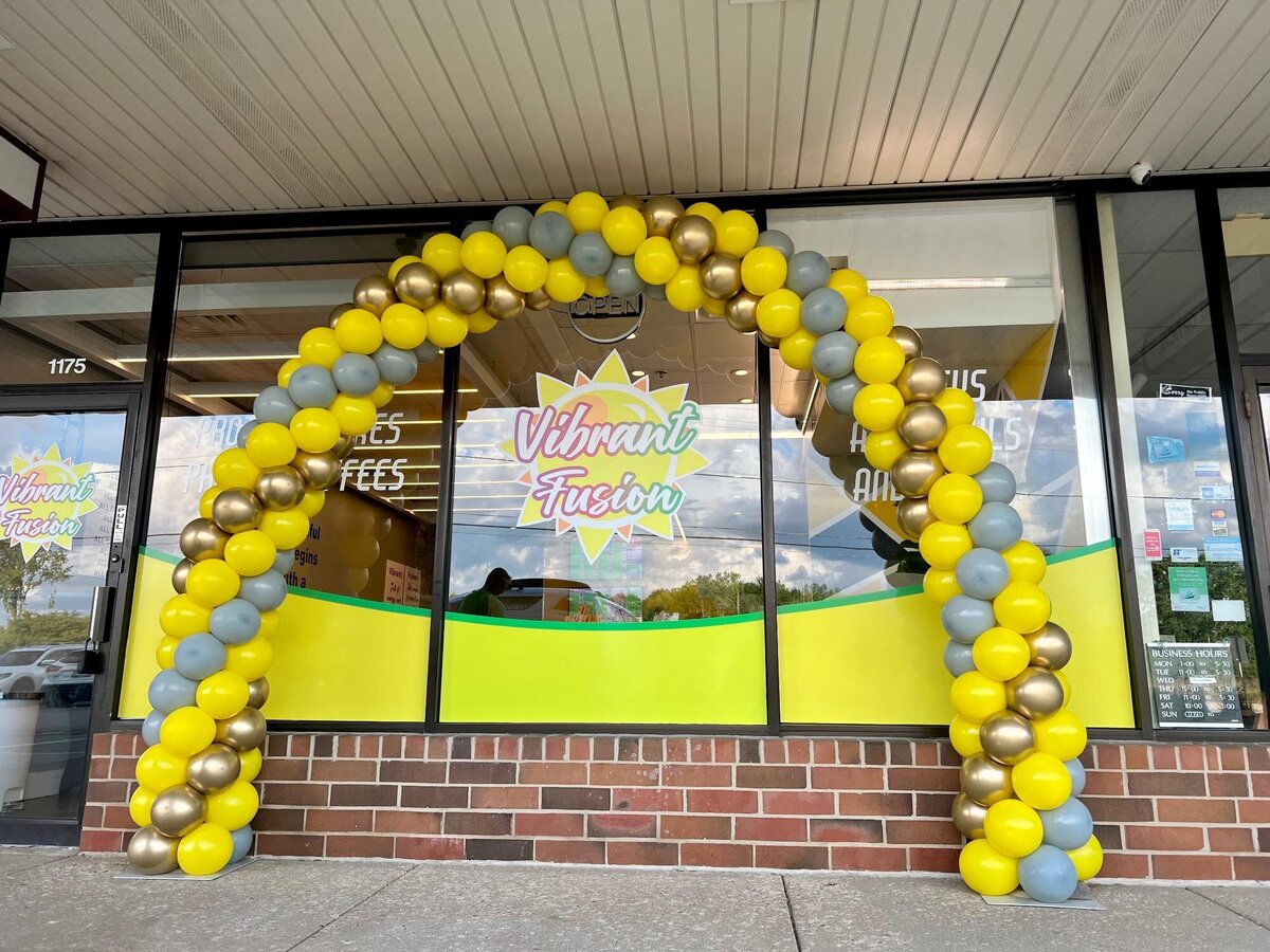 balloon arch for grand opening in Chicago