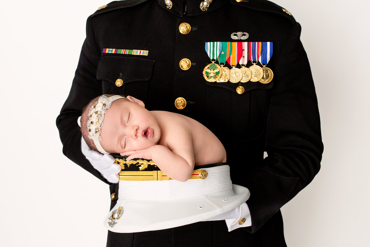 charlottesville va newborn photographers